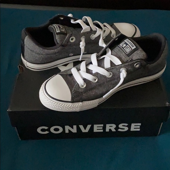 kids converse size 4